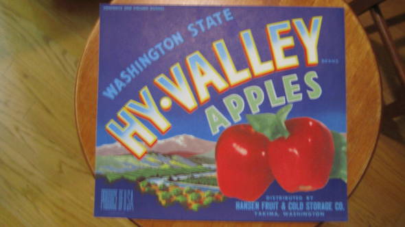 Hy-Valley Blue 2 Apples Fruit Crate Label
