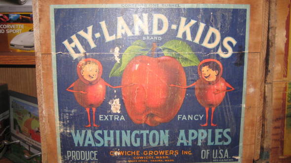Blue Hyland Kids XF one bushel Fruit Crate Label