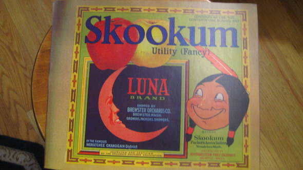 Skookum Luna Fruit Crate Label