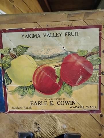 Yakima Valley Fruit Cowin Fruit Crate Label