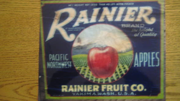Rainier Blue Pointed Peak Fruit Crate Label