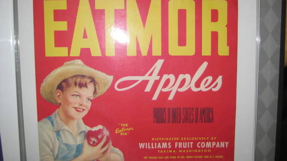 eatmor red modern Fruit Crate Label
