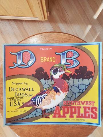 DB ST Red Fruit Crate Label
