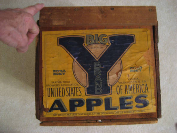 Big Y Extra Fancy Fruit Crate Label