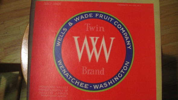 Twin W Red Fruit Crate Label