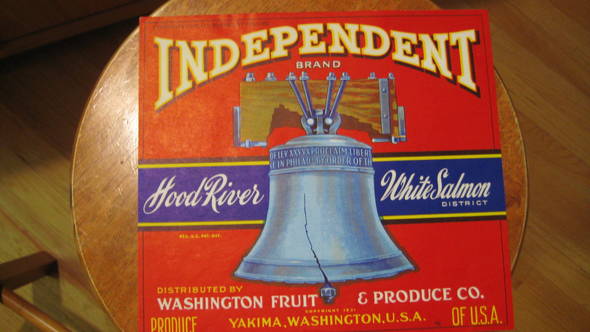 Independent Red HR Fruit Crate Label