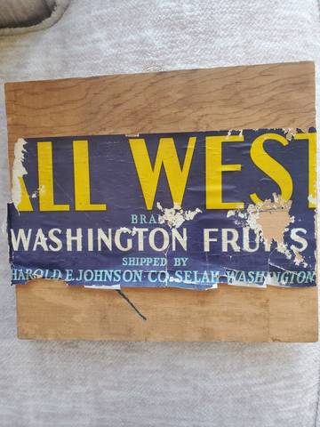 All West Half Bushel Harold  Fruit Crate Label