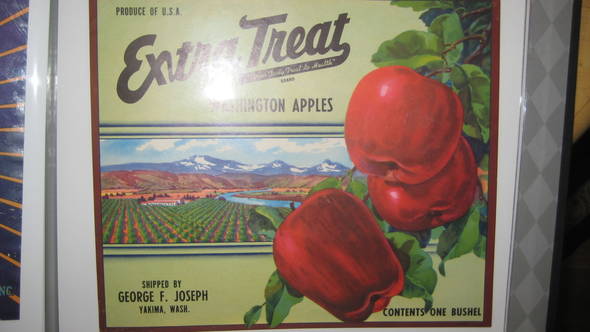 Extra Treat Fruit Crate Label