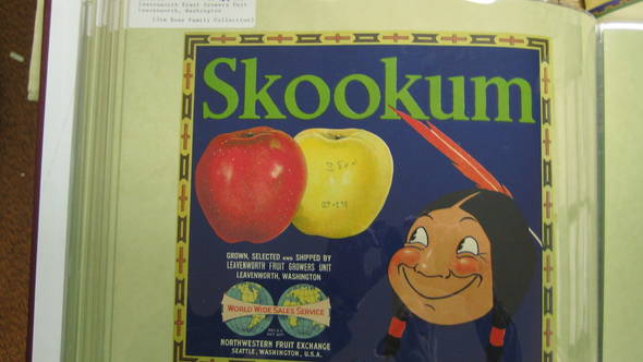 Skookum Early Leavenworth Fruit Fruit Crate Label