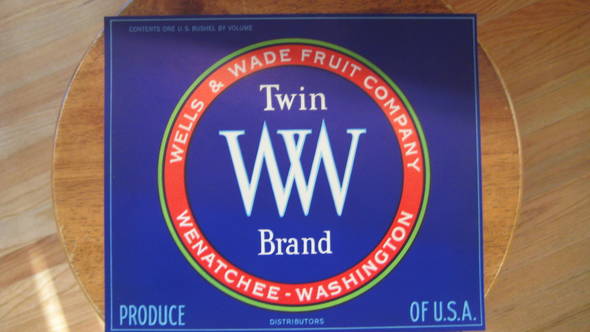 Twin W Blue one bushel Fruit Crate Label