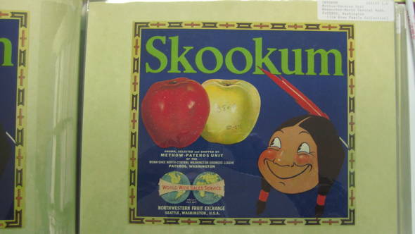Skookum Early MEPA Fruit Crate Label