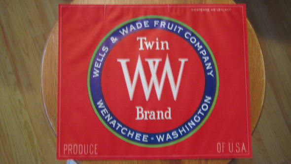 Twin W Red 40LBS Fruit Crate Label