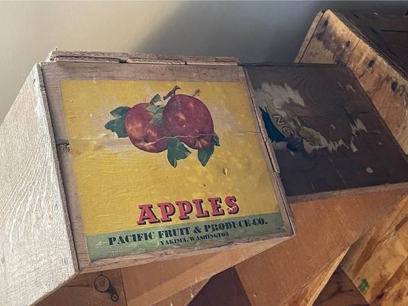 Pacific Half Bushel Stock Fruit Crate Label