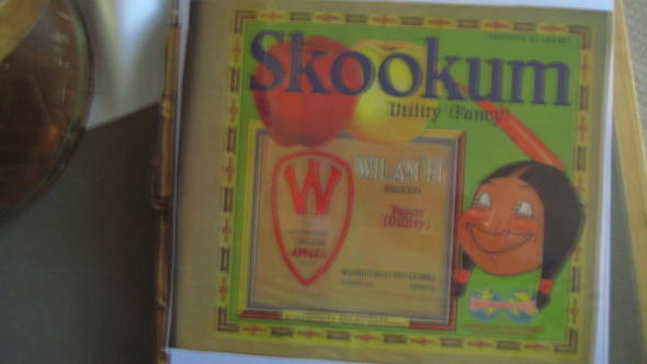 Skookum Wilamette Fancy 40LBS Fruit Crate Label