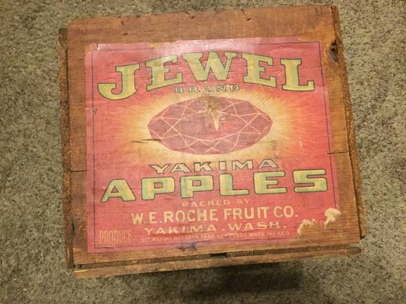Jewel Red Older Fruit Crate Label