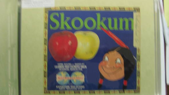 Skookum Early Cashmere Fruit Crate Label