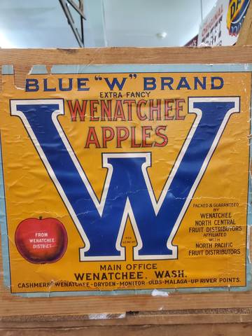 Blue W older Fruit Crate Label