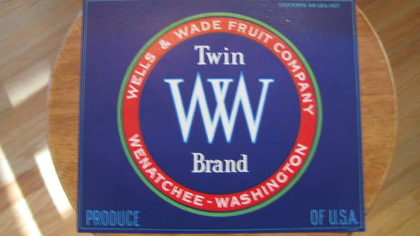 Twin W Blue 40LBS Fruit Crate Label