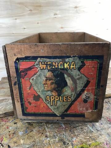 Wenoka FCY 40LBs LL Doc Apple Fruit Crate Label