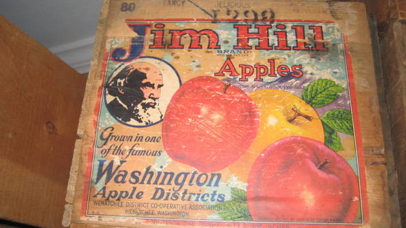 Jim Hill older red Fruit Crate Label