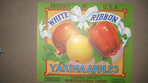 White Ribbon 1 bushel Fruit Crate Label