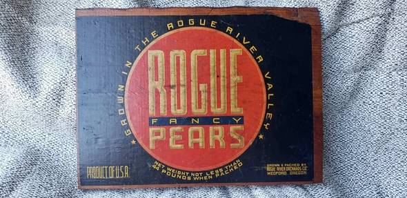 Rogue 44 LB Fruit Crate Label