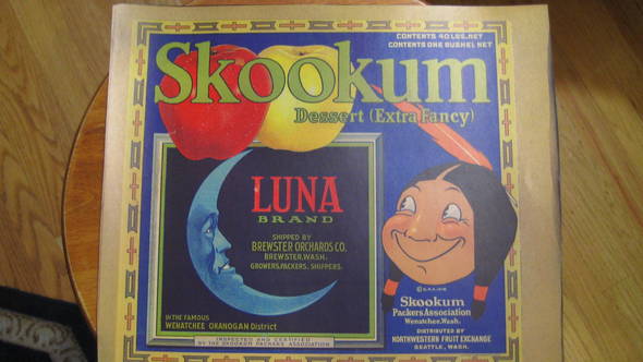 Skookum Luna XF Fruit Crate Label