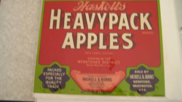 Heavypack Red Wenatchee Fruit Crate Label