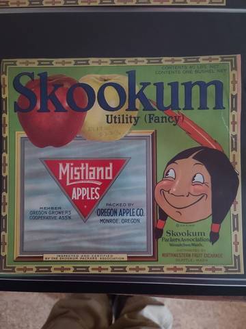 Skookum Mistland Fancy Fruit Crate Label