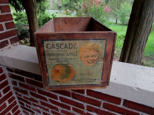 cascade Fruit Crate Label