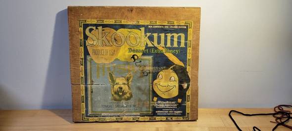 Skookum Husky Tonasket Fruit Crate Label