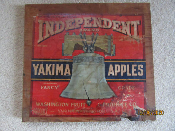 Independent Red Fancy Fruit Crate Label