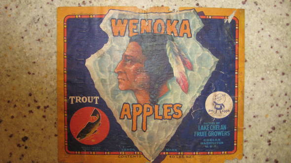 Wenoka Trout Doc apple Fruit Crate Label