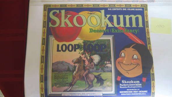 Skookum Loop Loop Fruit Crate Label